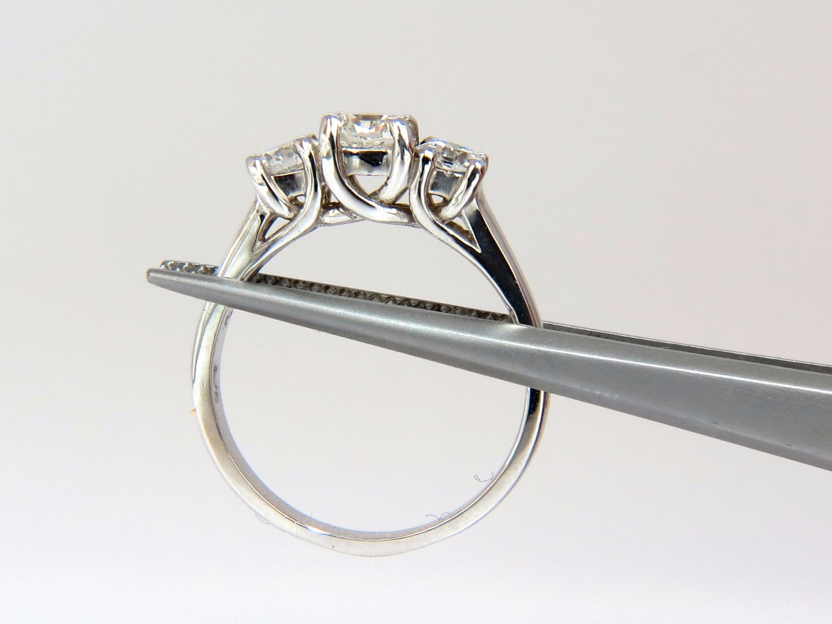 1.08CT CLASSIC THREE NATURAL CUSHION & ROUNDS DIAMOND RING 14KT *v