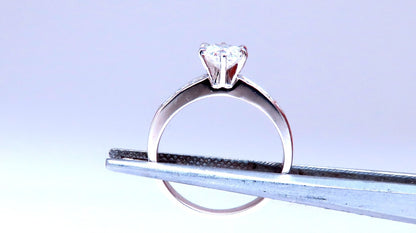 GIA Certified .58ct Natural Round Diamond solitaire ring G/Vs1 *v