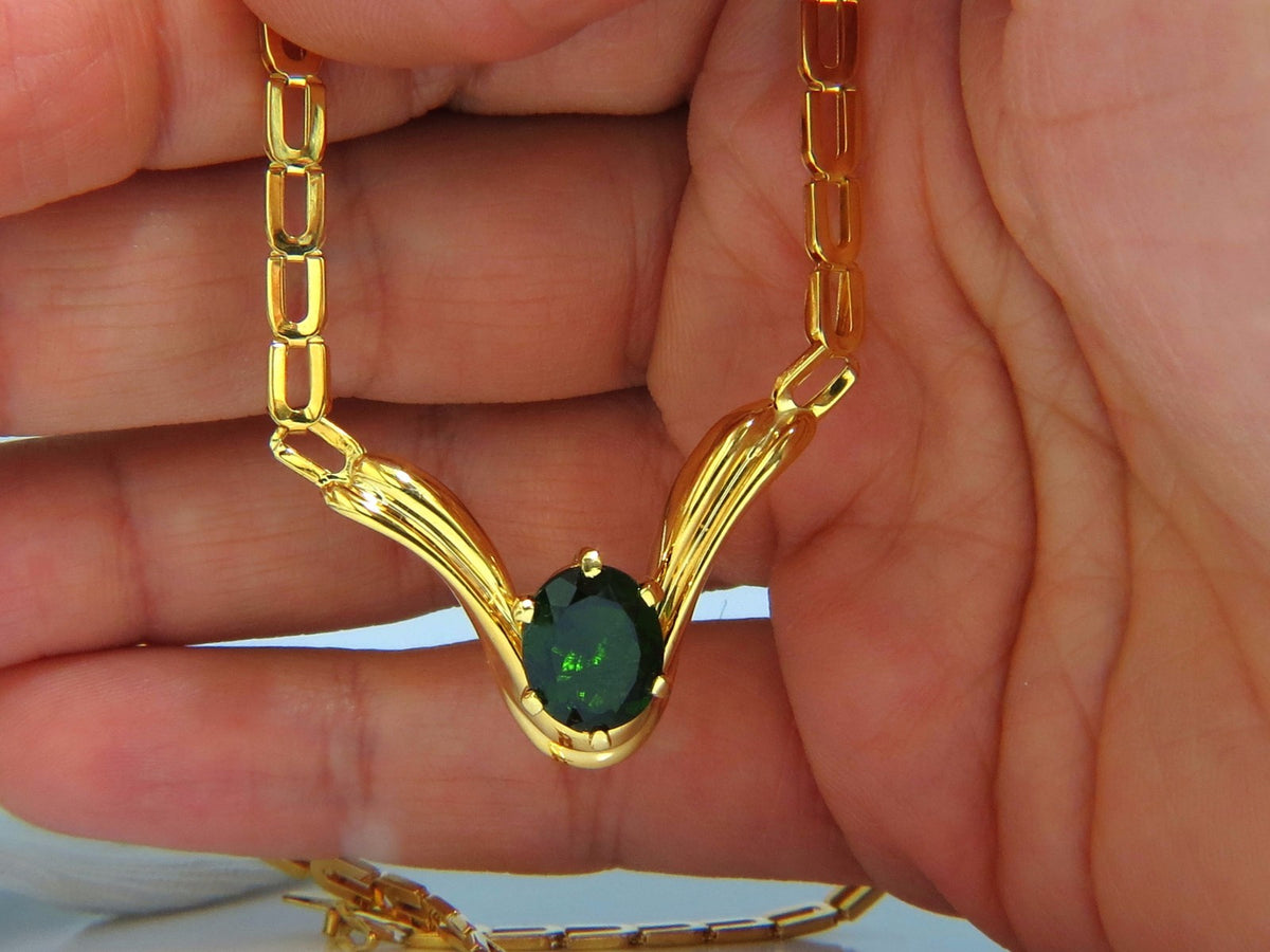 3.70ct Natural  Green Chrome Diopside Necklace 14kt "V" form gown *v