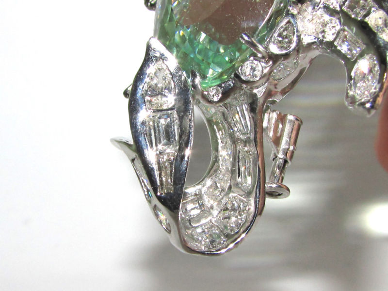GIA 57.37CT NATURAL GREEN BERYL FISH BROOCH PENDANT 18kt *v