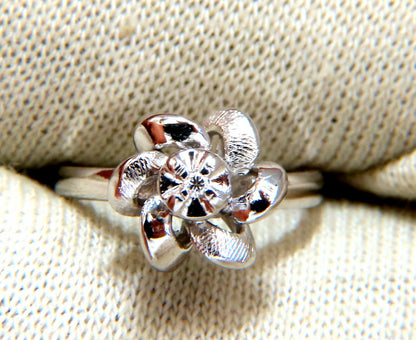 .02ct Natural Diamond Circular Bow Clover Ring 14kt *v