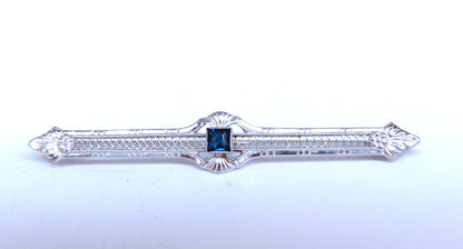Renaissance Revival Vintage Sapphire pin 10kt 12535 *v