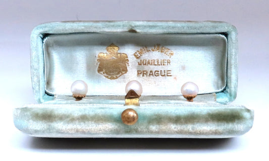 Prague Antique Three Pearl Stud Button Set with Original Box 14kt 12371 *v