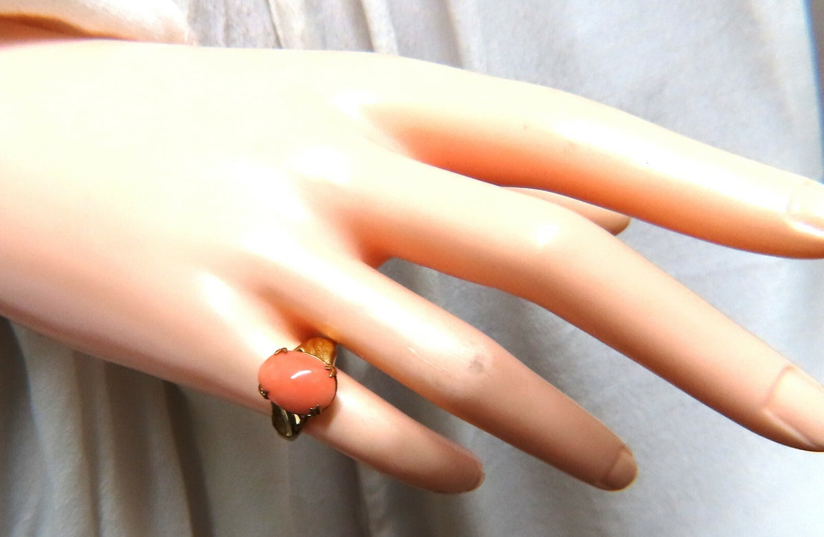 12x10mm natural 4ct pink Coral ring 10kt *v