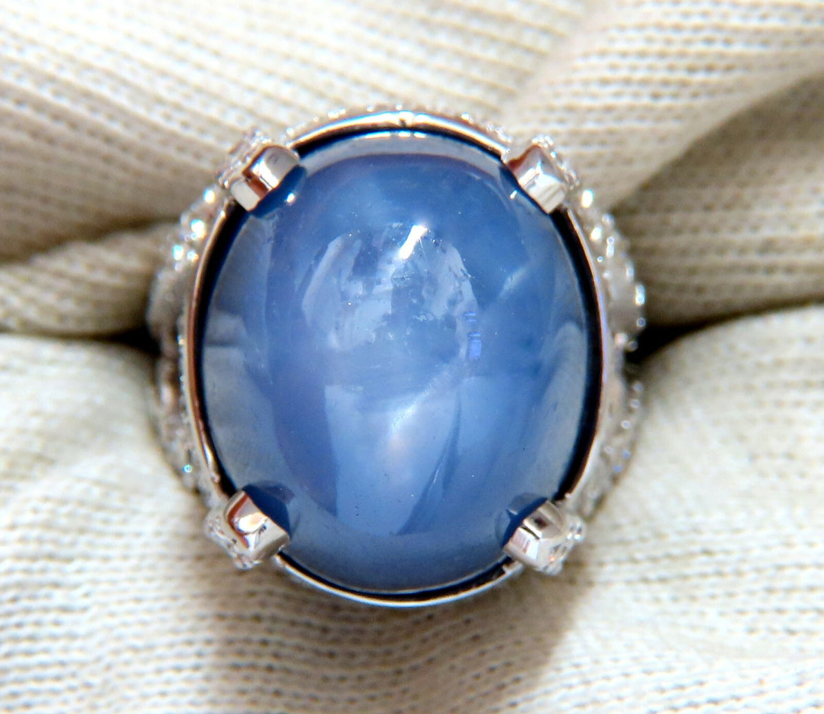 GIA Certified 49.73ct No Heat Color Change Sapphire Diamonds Ring 18kt**