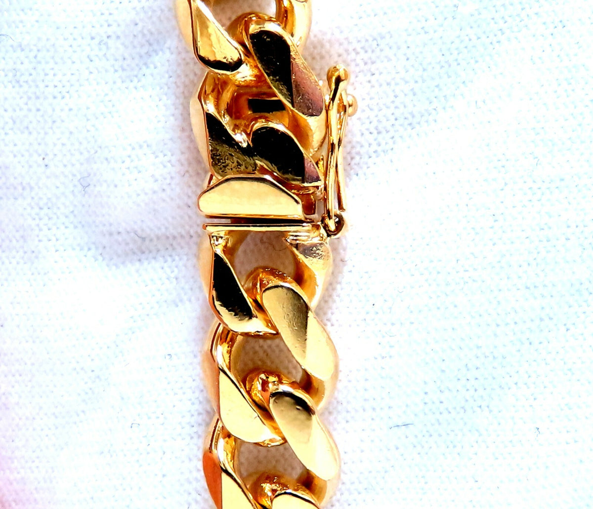 Modified Cuban Link Bracelet 14kt 39 Grams 8 Inch *v