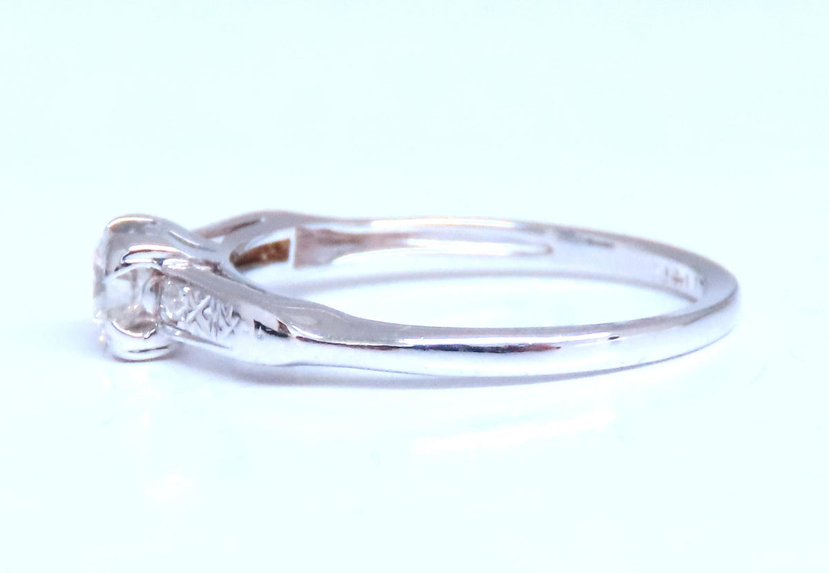 Petite Natural Diamond Engagement Ring 14kt Gold 12547 *v