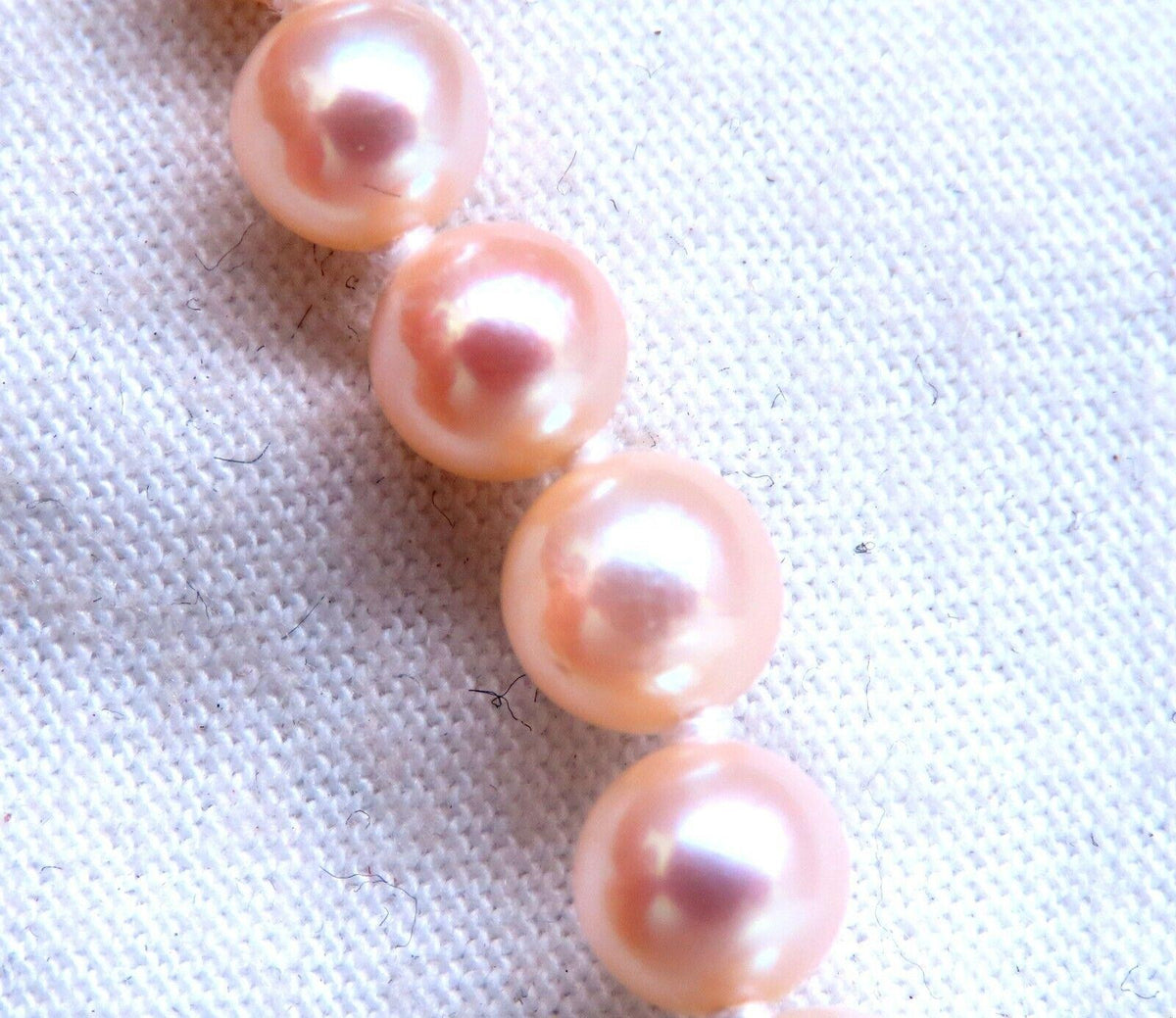 5.5mm freshwater Pearl necklace 14kt gold *v