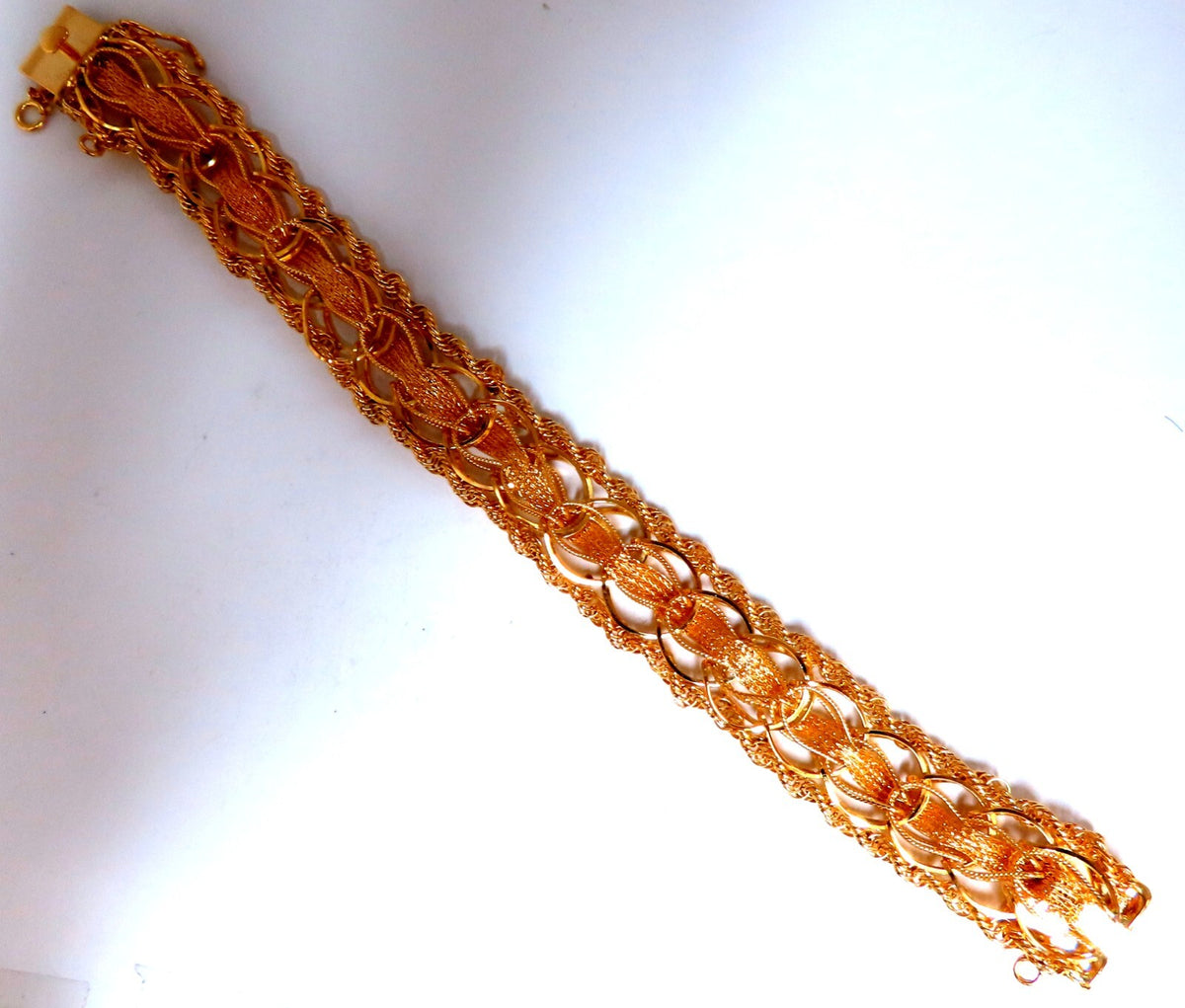 14kt Gold Rope & Tassel Vintage Hand Intricate Bracelet *v