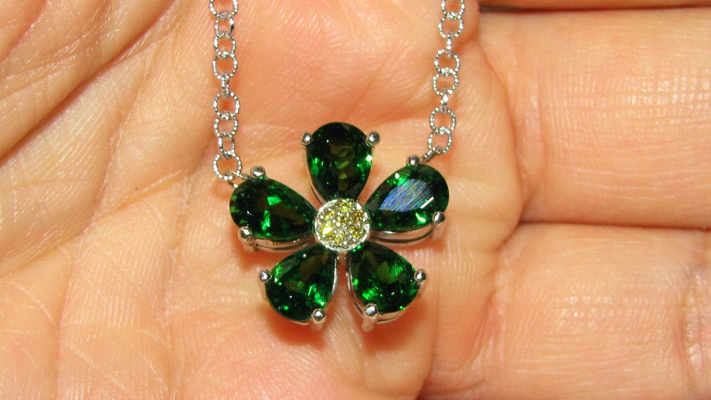 4.60CT NATURAL TSAVORITE YELLOW DIAMOND PENDANT *v