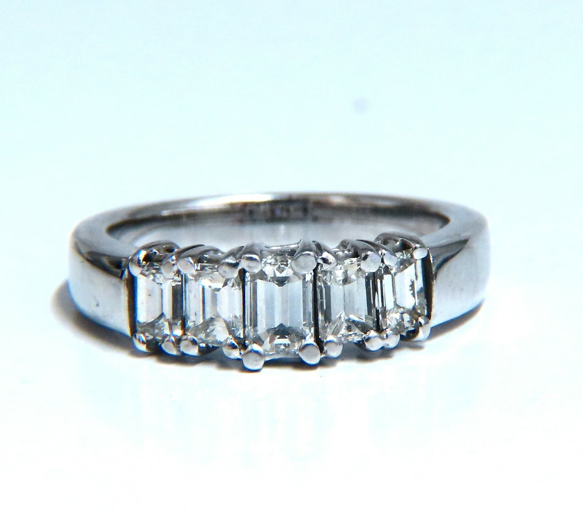 1ct Natural Diamond Baguette Ring 14kt H/Vs *v