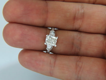 GIA certified 1.50ct. Cushion cut diamond ring G/VVS-2 platinum classic *v