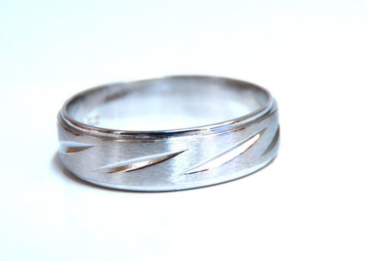 5.7mm Classic Band 14kt gold Bright Cut 9.5 *v