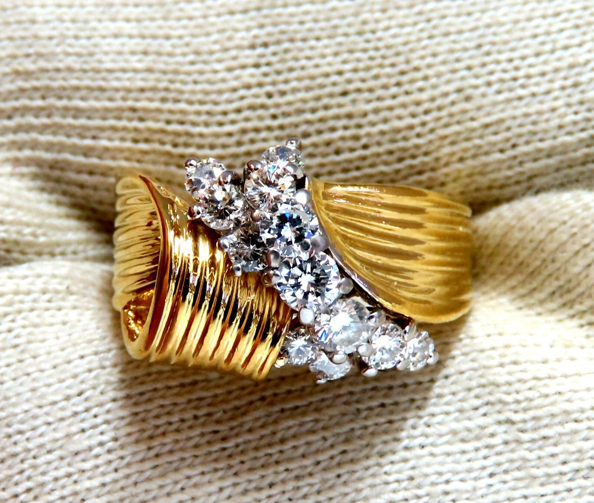 .80ct Natural Round Diamonds Regency Knot Ring 18kt*v
