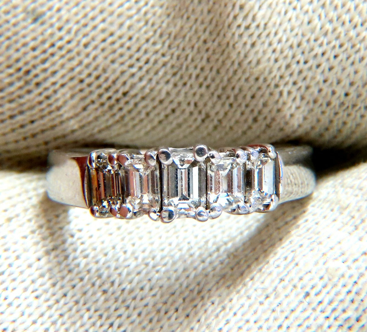 1ct Natural Diamond Baguette Ring 14kt H/Vs *v