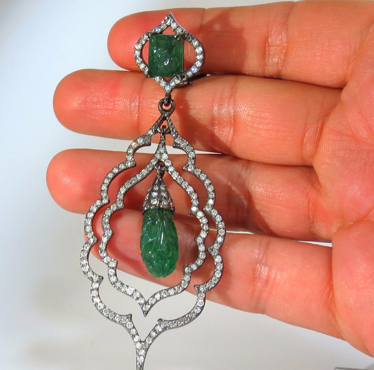29.50ct NATURAL CARVED EMERALDS DIAMONDS DANGLING EARRINGS 14kt *v