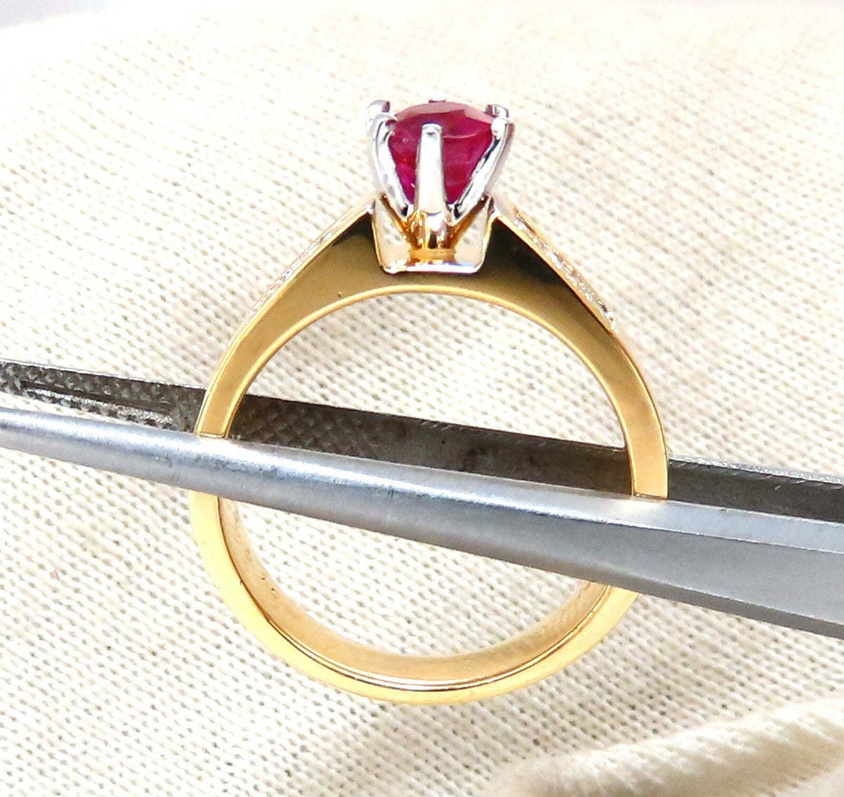 GIA Certified 1.04ct Natural Ruby Diamonds Ring 14 Karat Gold Cathedral *v