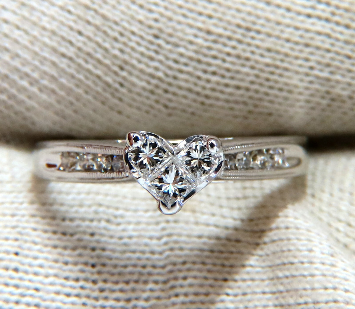 .60ct Natural Diamonds Princess & Round Raised Cluster Ring 14kt *v