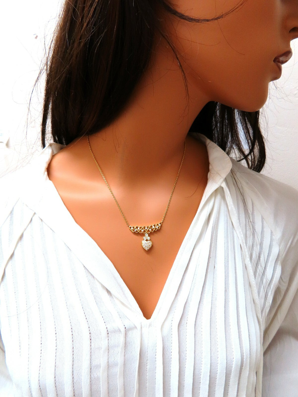 1ct Diamonds Heart Patterned Necklace 14 Karat *v