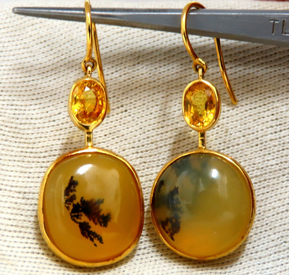 Natural Opal & Yellow Sapphire Dangle Earrings 18kt *v