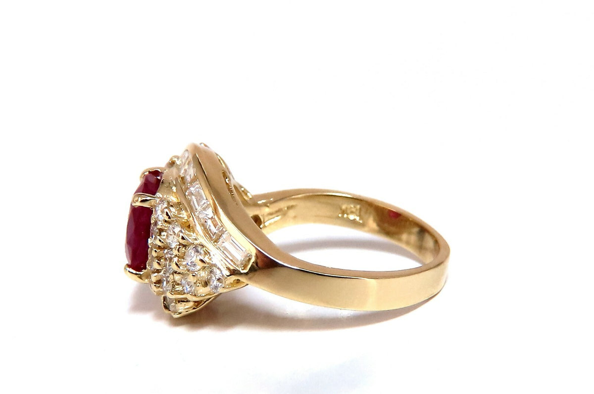 GIA Certified 4.08ct Burma Red Ruby Diamonds Ring 18 Karat *v
