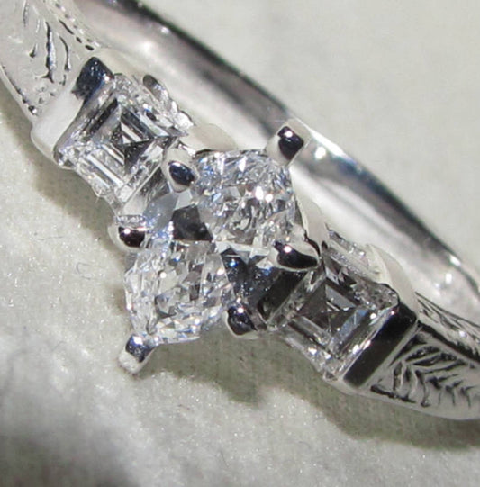 NATURAL .56CT MARQUISE & ASCHER CUT DIAMOND RING 14kt *v