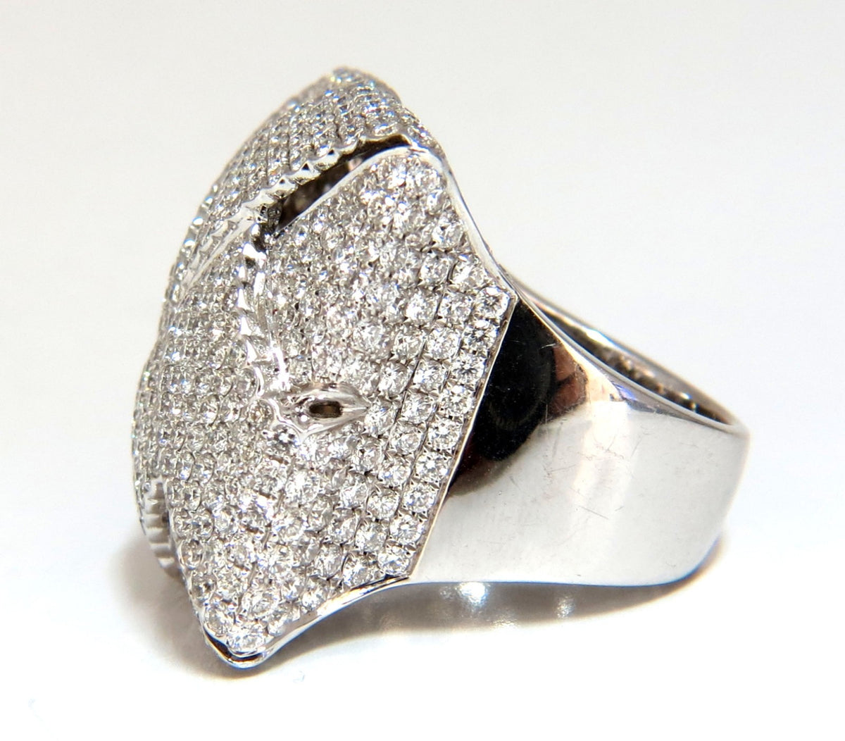 7.15ct 3D Unisex Cross weave Dome Natural Diamond Ring 18kt gold *v