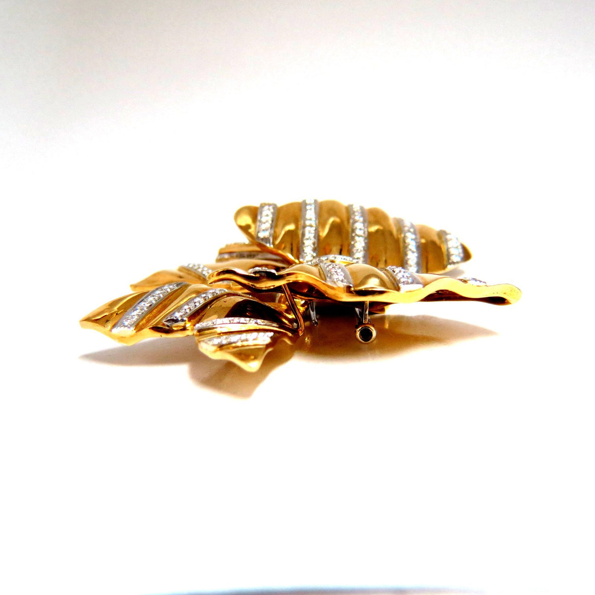 4.00ct Diamonds Large Sized Ribbon Pin 3D *v