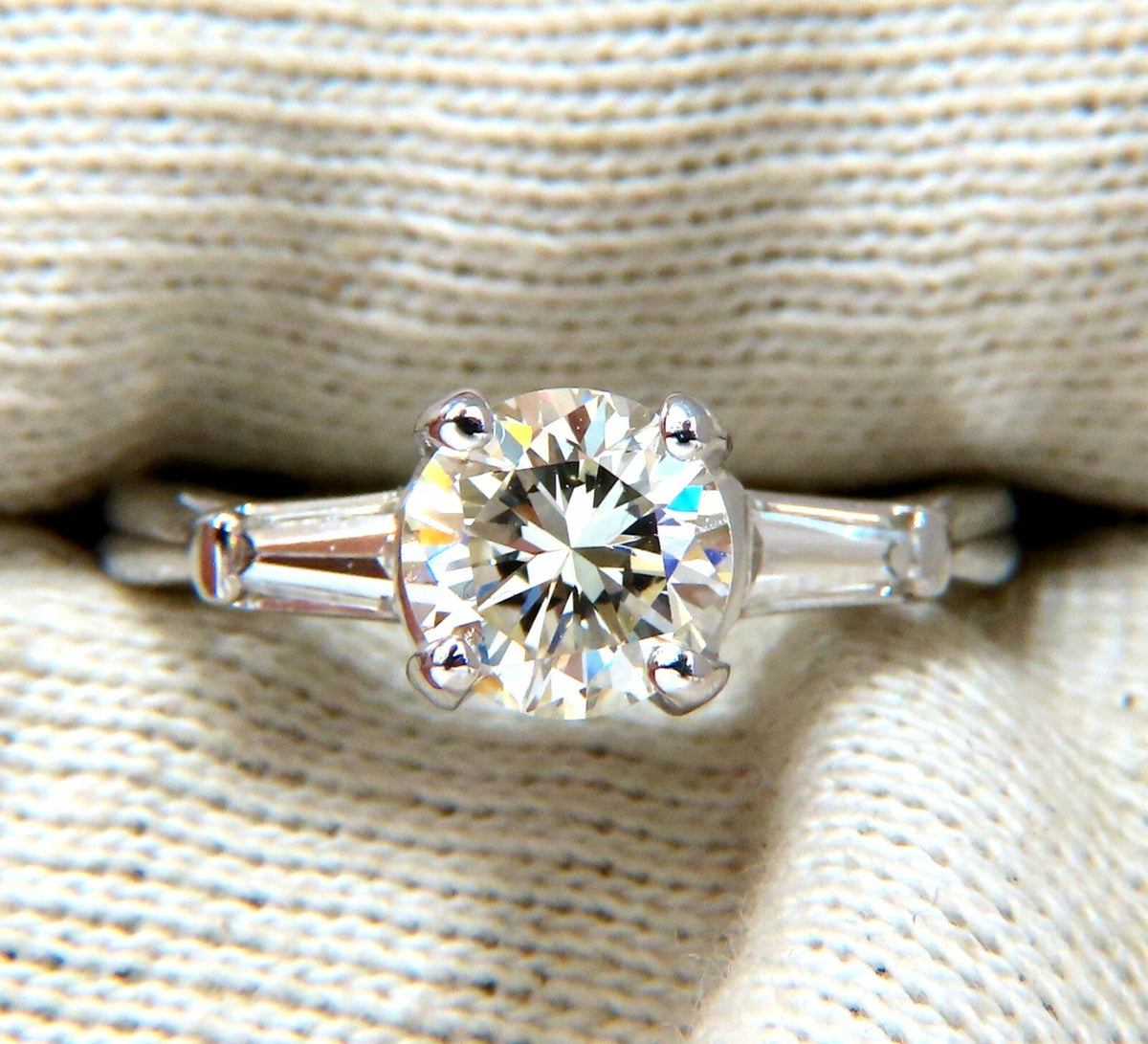 GIA Certified 1.01ct L/VS1 Diamond Engagement Ring Platinum Prime *v