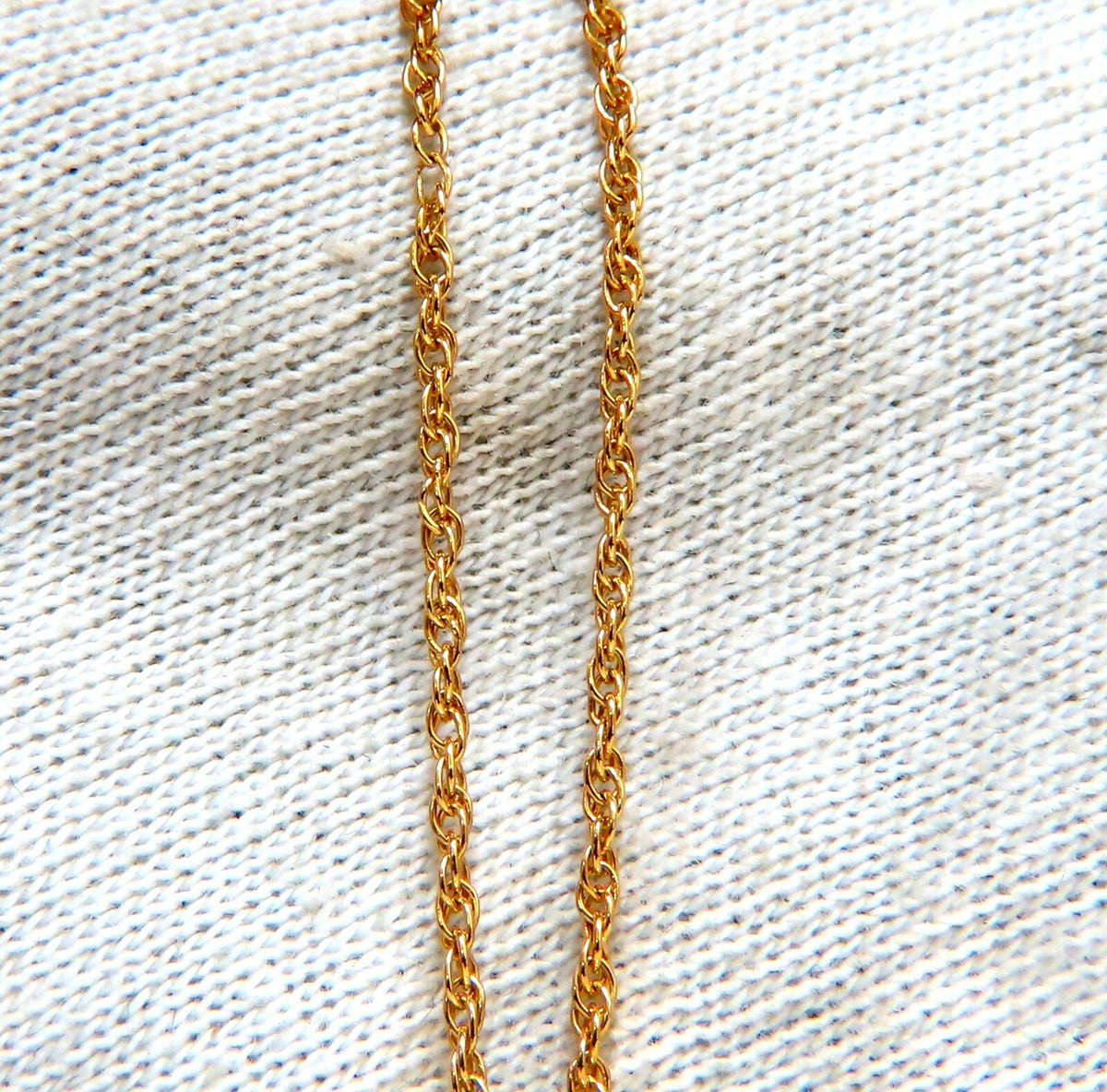 Diamonds Love Child Emoji Necklace 14kt yellow gold *v