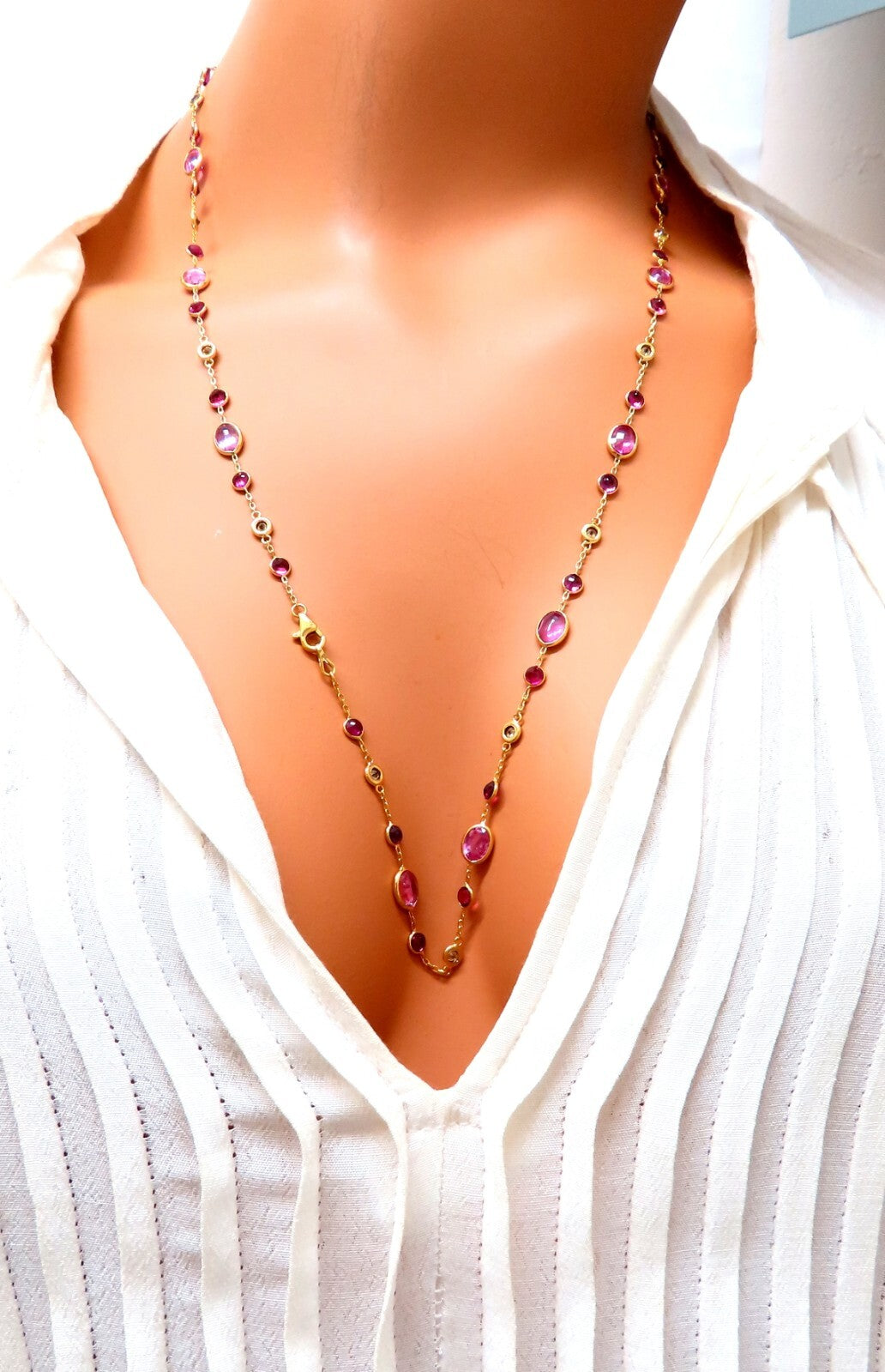 26.45ct natural vivid pink sapphires Ruby diamond yard station necklace 14kt *v