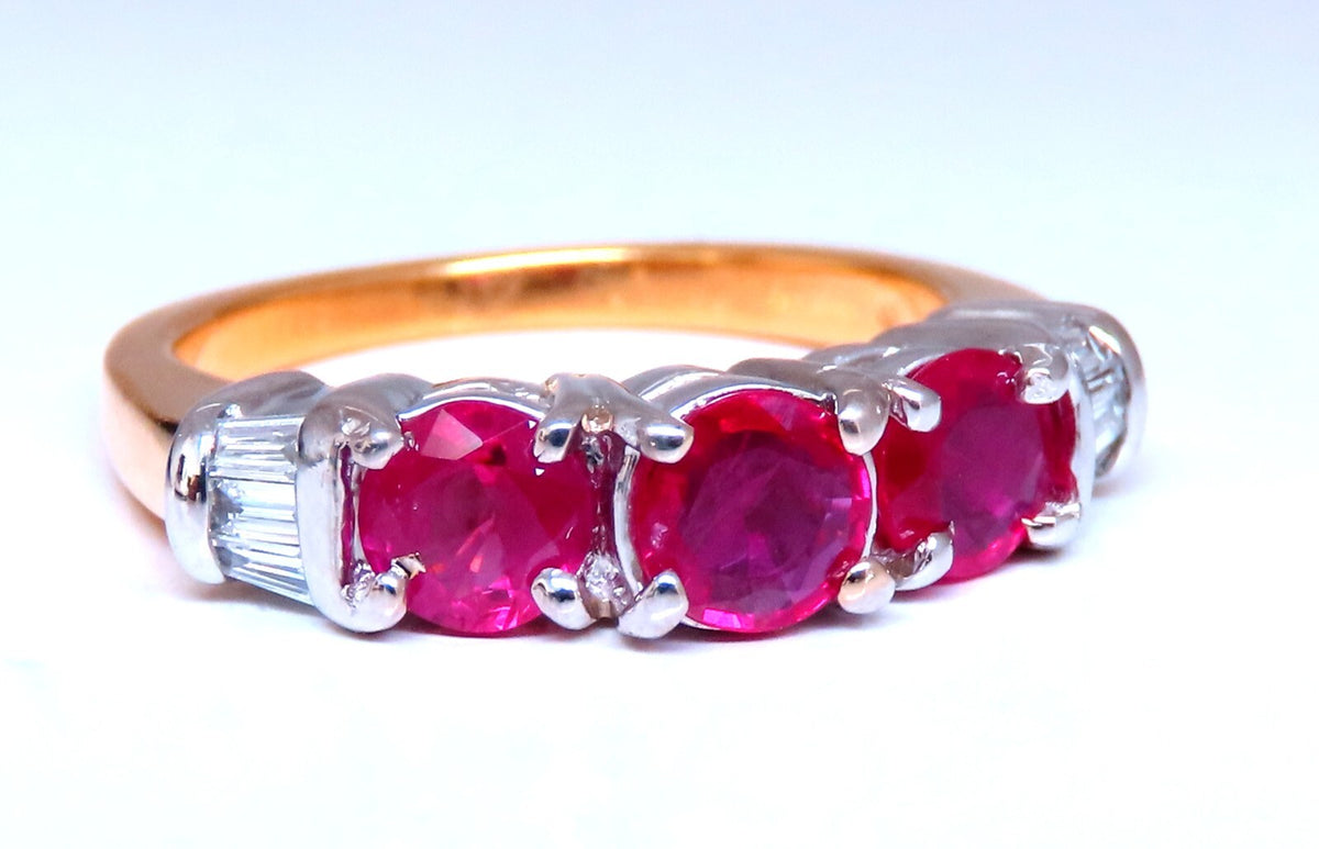 1.50ct Natural Ruby Accent Ring band 18kt Gold *v
