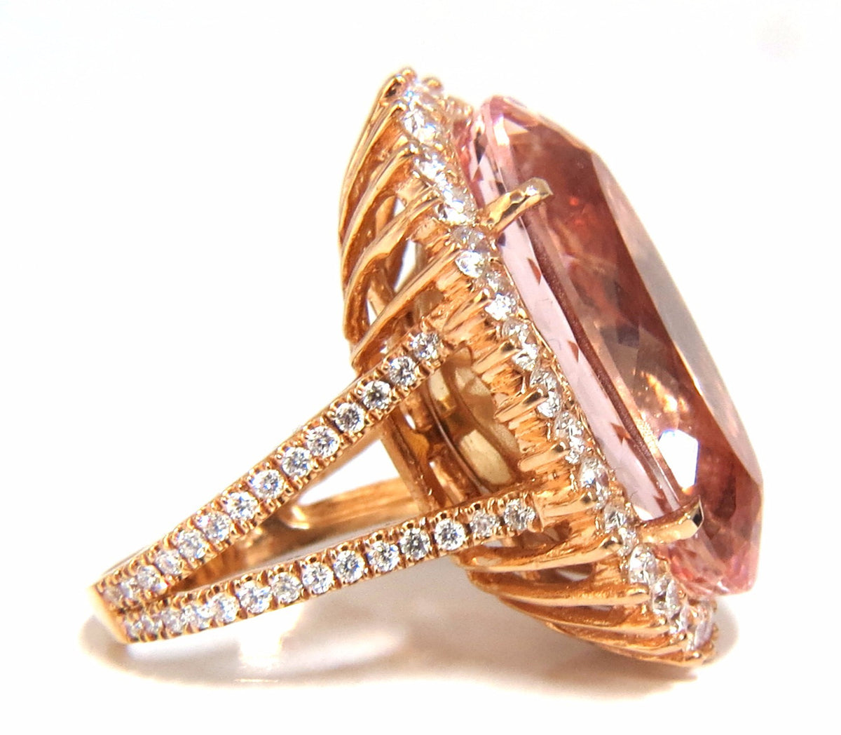 GIA Certified 36.18ct Natural Orangy Pink Morganite Diamonds Ring 18kt*v