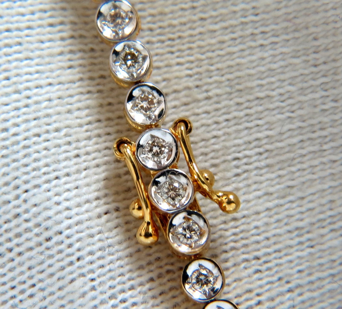 1.20ct Natural Diamonds Circular link bracelet 14kt *v