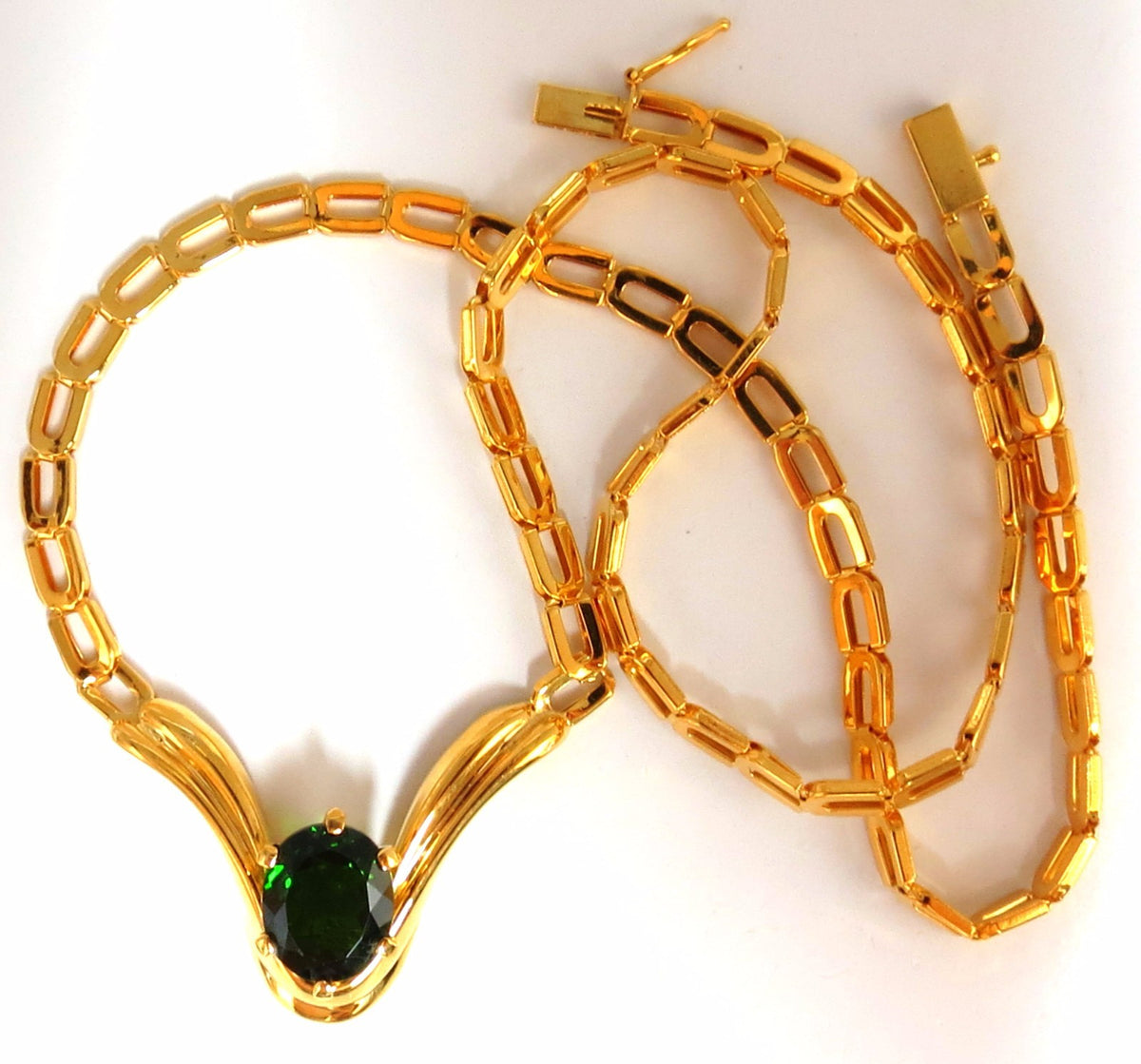 3.70ct Natural  Green Chrome Diopside Necklace 14kt "V" form gown *v