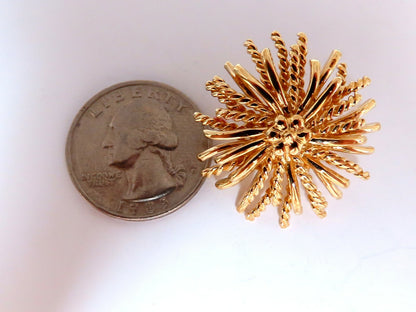 14kt Gold Blossoming Daisy 3D Clip Earrings *v