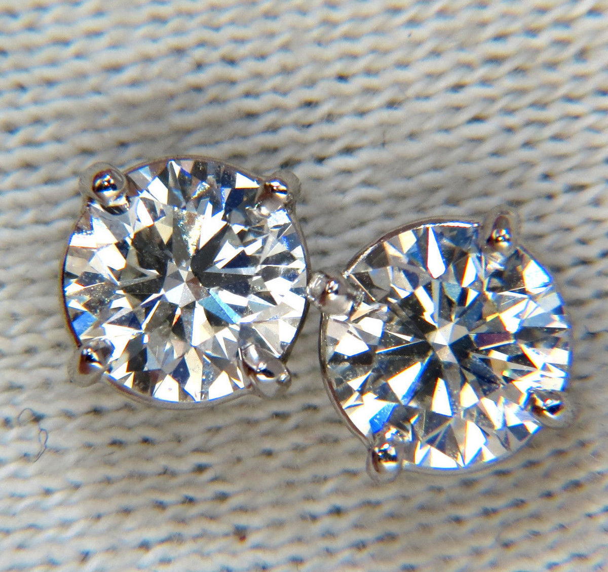 GIA 1.80CT NATURAL ROUND BRILLIANT DIAMOND STUD EARRINGS PLATINUM IDEAL *v