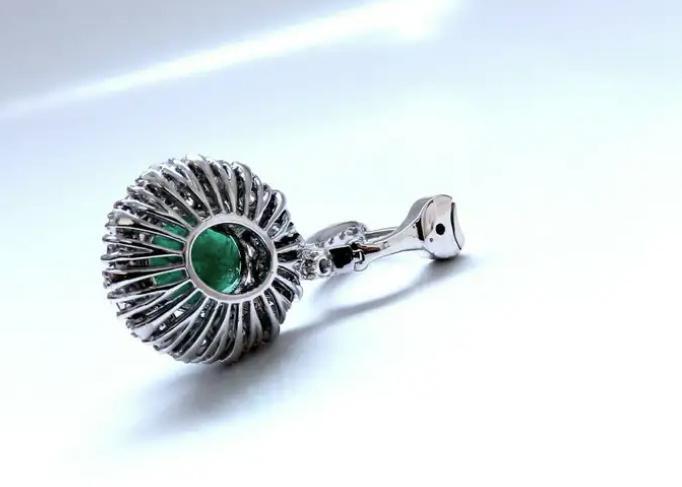 8.35ct Natural Oval Emeralds Diamond Dangle Earrings 18kt Halo Cluster 12643 *v
