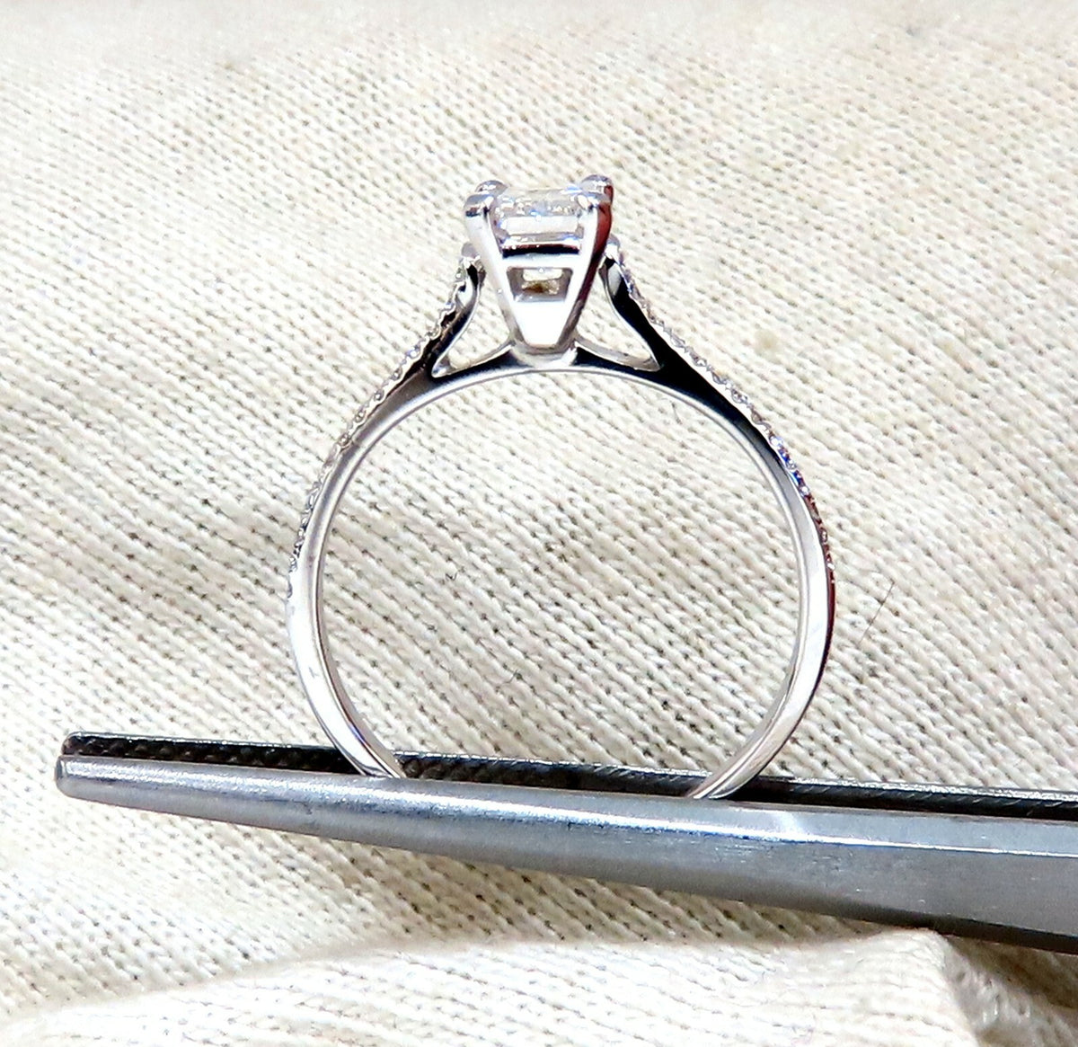 GIA Certified .54ct Natural Emerald Cut diamond ring 18kt gold *v