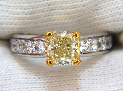 GIA Certified 2.20ct. Cushion cut natural diamond ring Platinum Yellow vvs-2 *v
