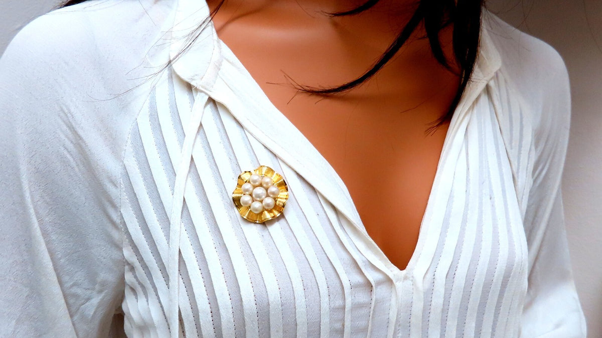 Cluster South Sea Pearls Pin 14kt Gold *v