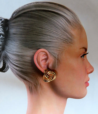 14kt Gold Textured Interlocking Tri Tubular Clip Earrings *v