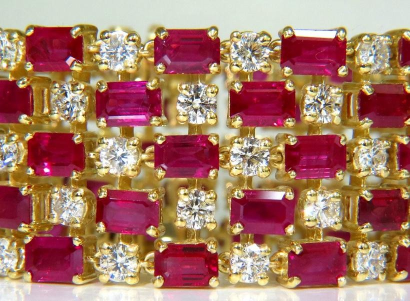 GIA Certified Natural Ruby Diamond Cuff Bracelet 18kt Important 12337 *v