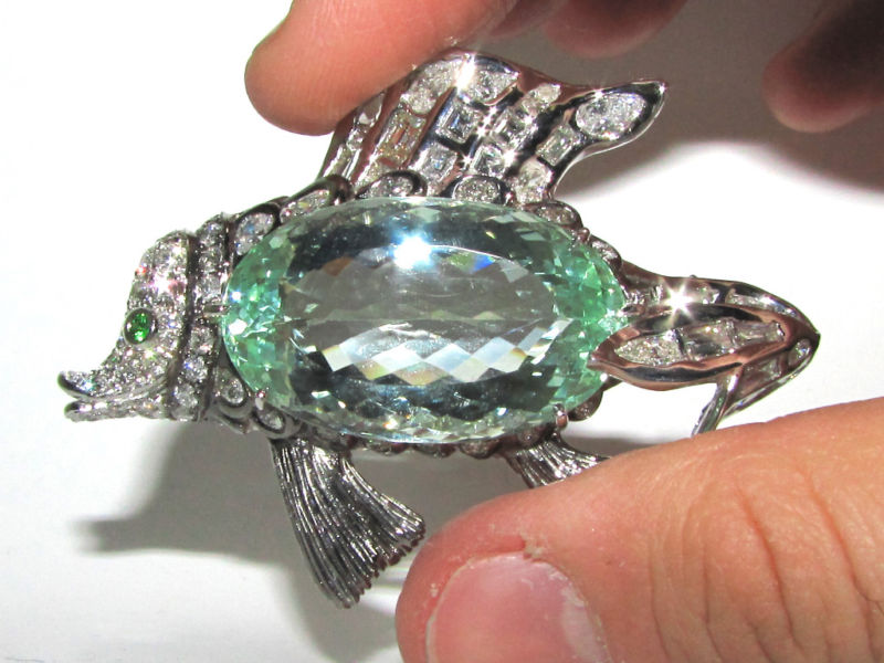 GIA 57.37CT NATURAL GREEN BERYL FISH BROOCH PENDANT 18kt *v