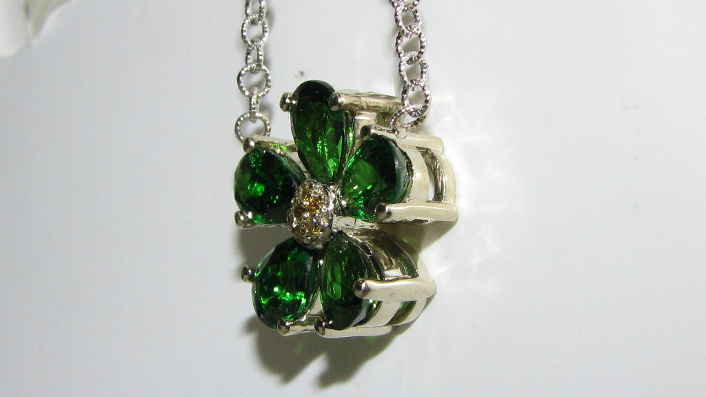 4.60CT NATURAL TSAVORITE YELLOW DIAMOND PENDANT *v