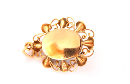 Vintage 18 karat Pearl onyx fluted frame pendant *v