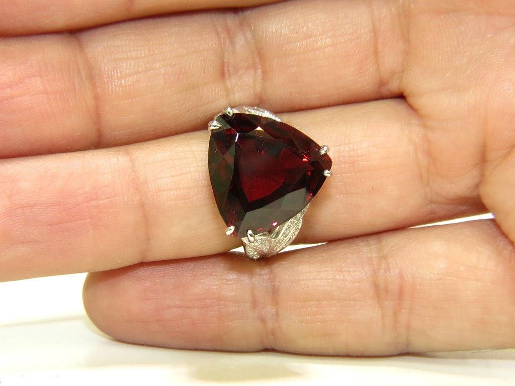 Triangular-Cut Garnet Ring with Natural Diamonds 14kt