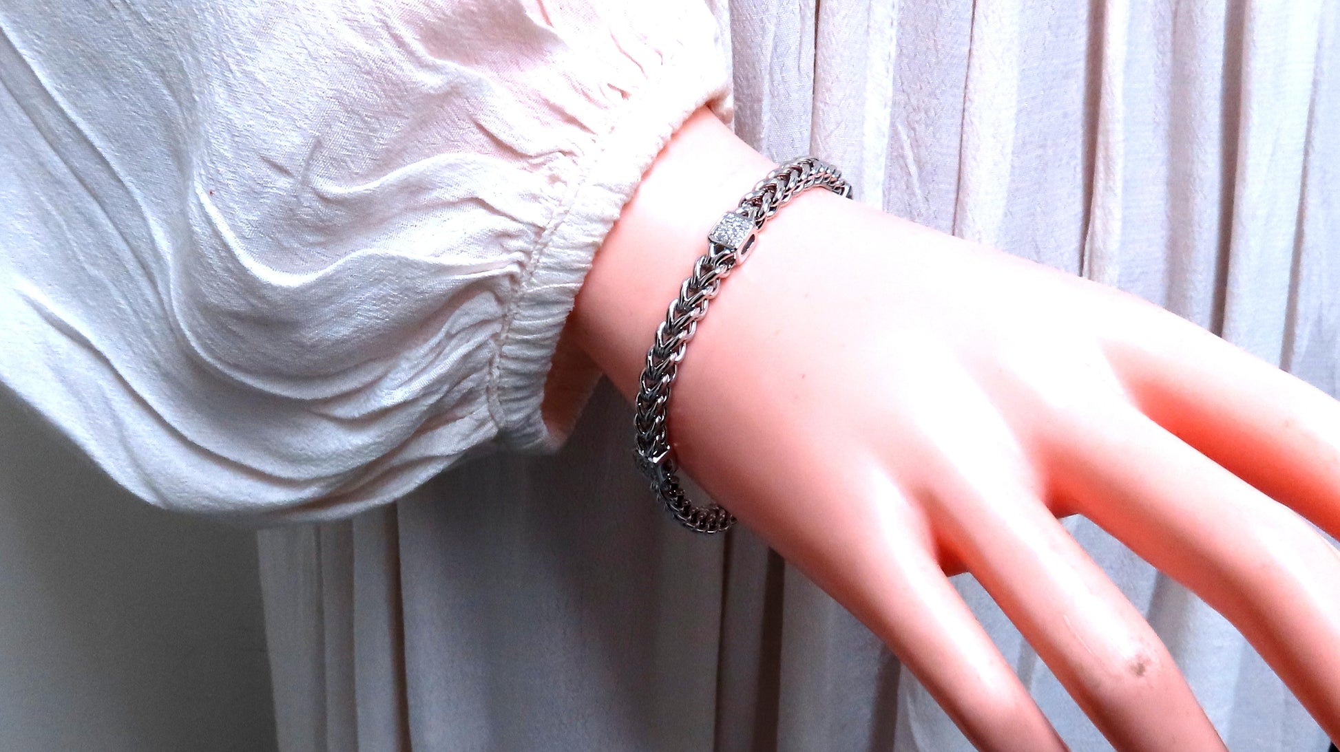 Natural Round Diamond Box Link Bracelet 14kt gold 12394**