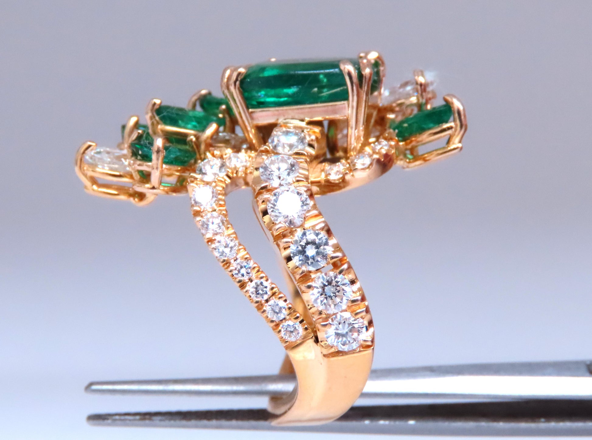 GIA 3.27ct Natural Emerald Cocktail Diamond Ring 14kt F2 12410