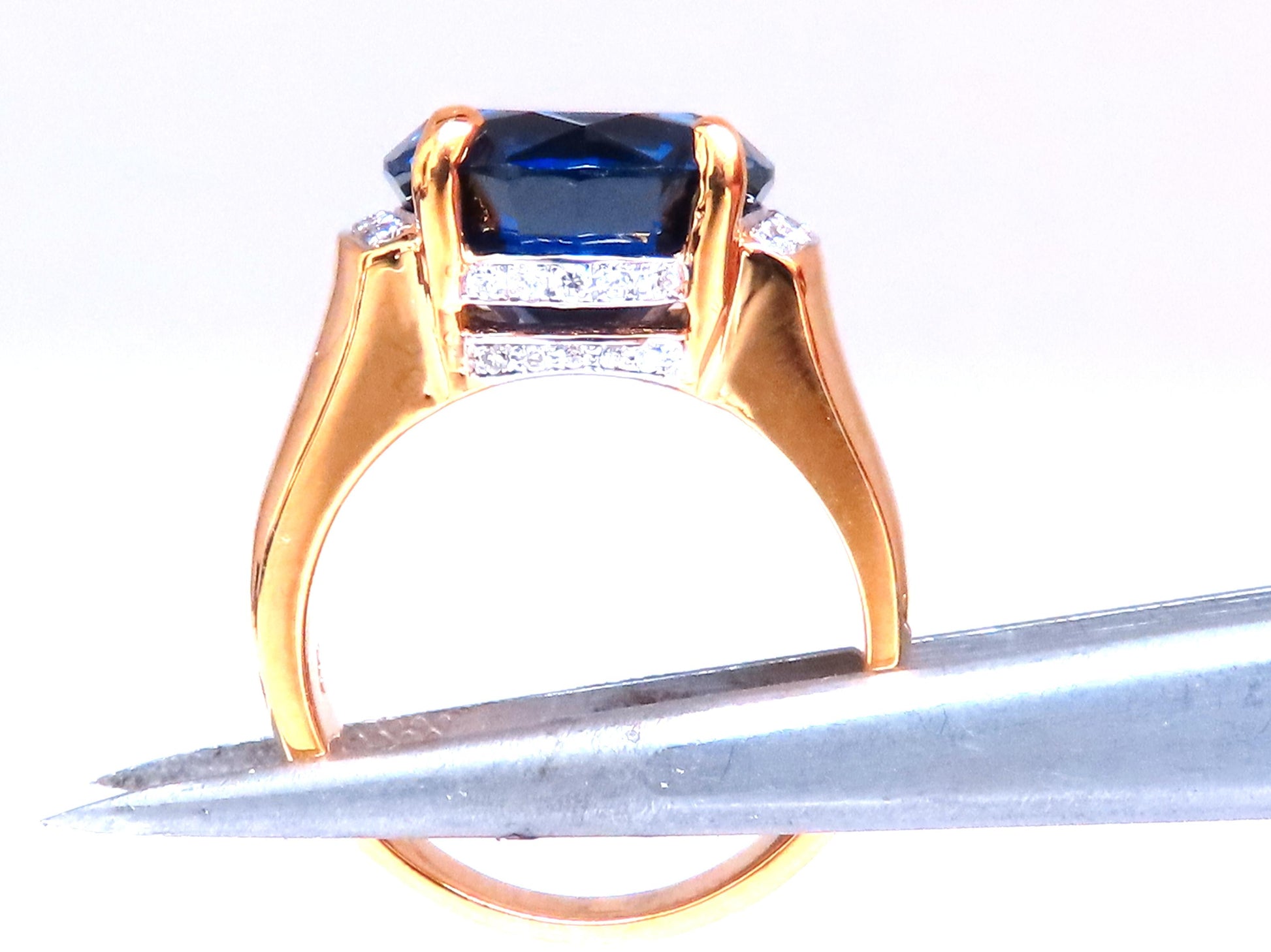 10ct Sapphire Diamonds Ring 14kt Gold 12440